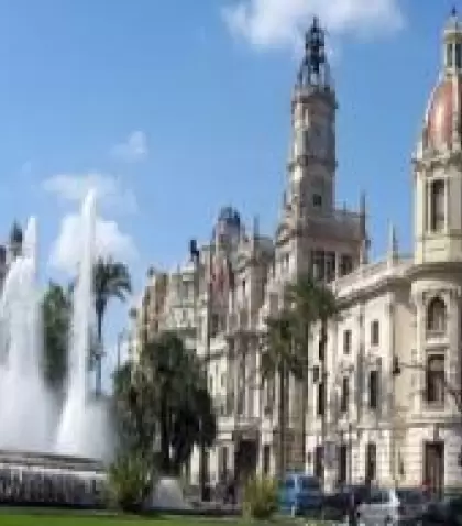 Plaza-del-Ayuntamiento