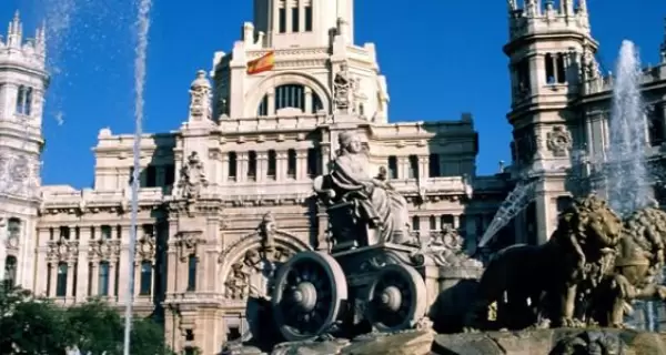 Plaza-de-Cibeles