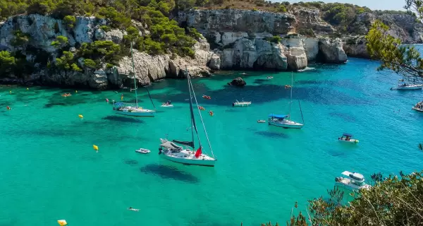 cala macarella, menorca, mar mediterrano