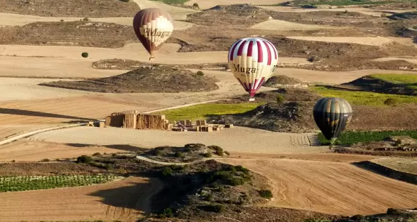 Volar en globo por los vi�edos de La Rioja es una forma m�gica y sostenible de conocer Espa�a