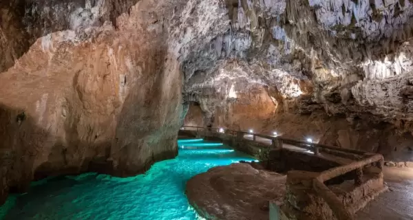Cueva de Valporquero