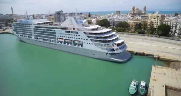 C�diz recibe cruceros