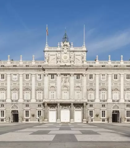 Fachada principal del Palacio Real de Madrid, frente a la Plaza de Oriente.