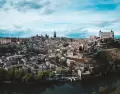 Vista general de Toledo al atardecer desde el Mirador del Valle, con el Alc�zar y la Catedral en primer plano.