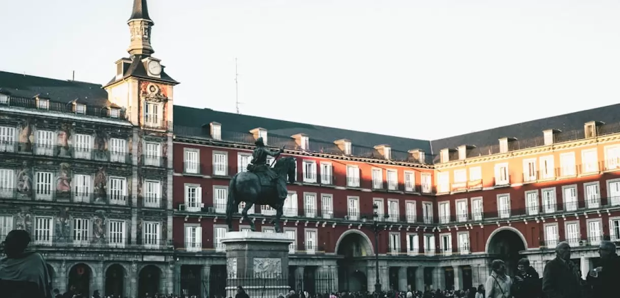 La Plaza Mayor, coraz�n hist�rico de Madrid y uno de sus lugares m�s visitados.