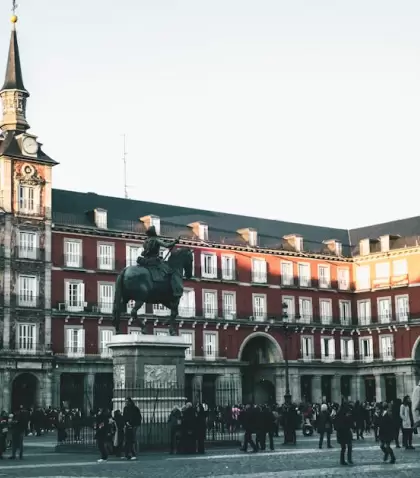 La Plaza Mayor, coraz�n hist�rico de Madrid y uno de sus lugares m�s visitados.