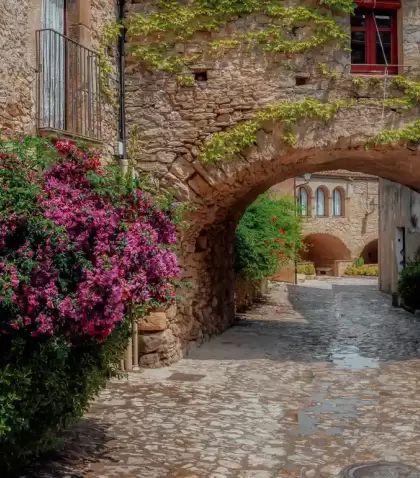 Peratallada, uno de los pueblos medievales mejor conservados de Catalu�a.