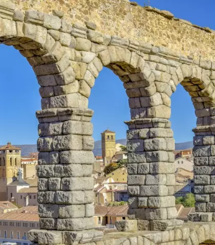 El Acueducto de Segovia, s�mbolo eterno de la ciudad castellana.