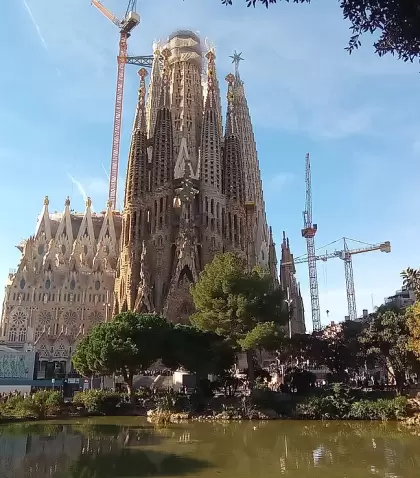 La Sagrada Familia, s�mbolo inconfundible del arte modernista de Gaud�.