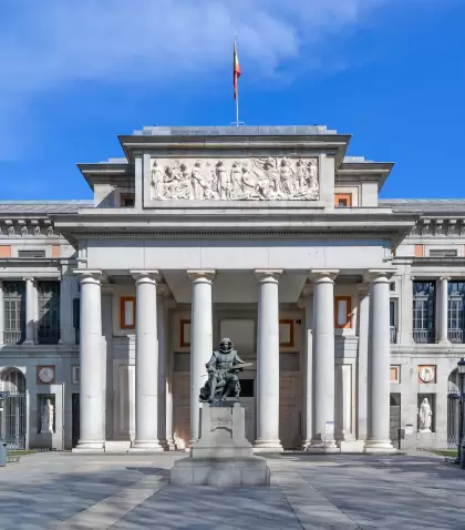 El Museo del Prado, s�mbolo del arte cl�sico y una de las pinacotecas m�s importantes del mundo.