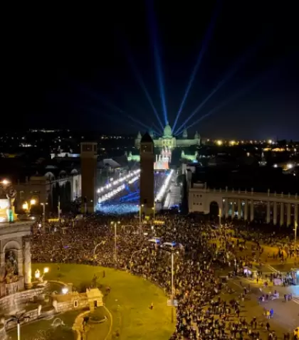 Las luces navide�as transforman Barcelona durante diciembre.