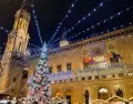 La Plaza del Pilar es el centro del ambiente navide�o en Zaragoza.