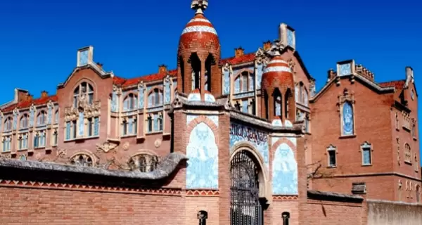 El Institut Pere Mata es una de las joyas modernistas de la ciudad.