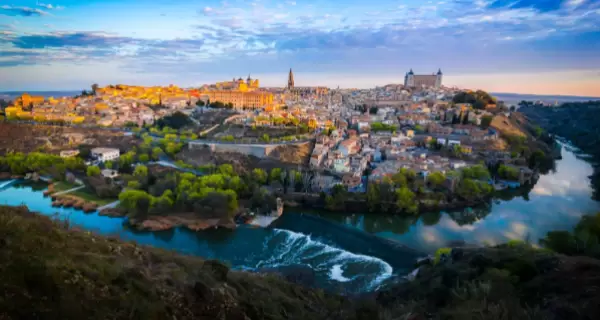 El Mirador del Valle ofrece una de las mejores vistas de Toledo en invierno.