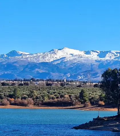 Sierra Nevada, el destino invernal m�s alto y soleado de Espa�a.