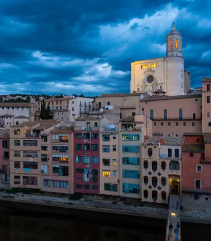 Girona combina patrimonio y tranquilidad en enero.