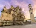 La catedral refleja la evoluci�n hist�rica de la ciudad.