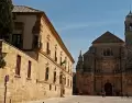 La Plaza V�zquez de Molina concentra algunos de los monumentos m�s importantes de �beda.