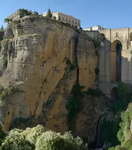 El Puente Nuevo y el Tajo forman la postal m�s ic�nica de Ronda.