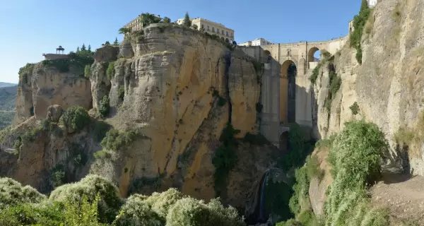 El Puente Nuevo y el Tajo forman la postal m�s ic�nica de Ronda.