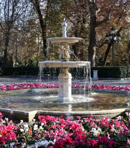 Parque de El Retiro en Madrid, durante un d�a primaveral.