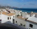 Vista del casco antiguo de Altea con el mar al fondo y luz c�lida de primavera.