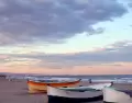 En Valencia, mayo invita a la playa: sol asegurado y un mar todav�a fresco.