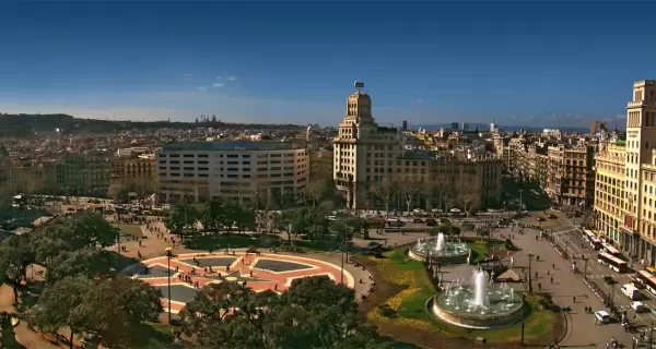 En mayo, Barcelona y Madrid brillan: mar y relax frente a ritmo y vida urbana.
