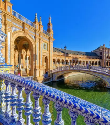 Sevilla en mayo alterna d�as tranquilos y llenos seg�n fechas, eventos y afluencia tur�stica.