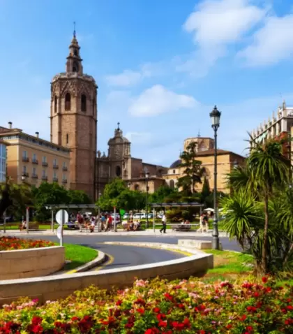 Clima c�lido y luz de primavera: Valencia en mayo se vive mejor que se mide.