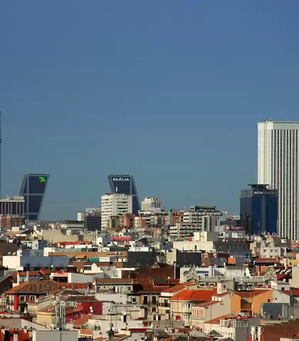Madrid en mayo: terrazas llenas, buen clima y una ciudad todav�a disfrutable.