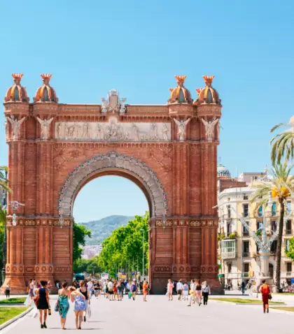 El Arco de Triunfo, uno de los accesos m�s fotog�nicos al centro de Barcelona.