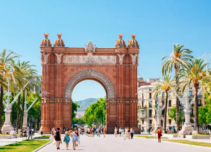 El Arco de Triunfo, uno de los accesos m�s fotog�nicos al centro de Barcelona.
