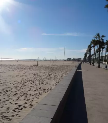 El paseo mar�timo y el mar ganan protagonismo con el calor.