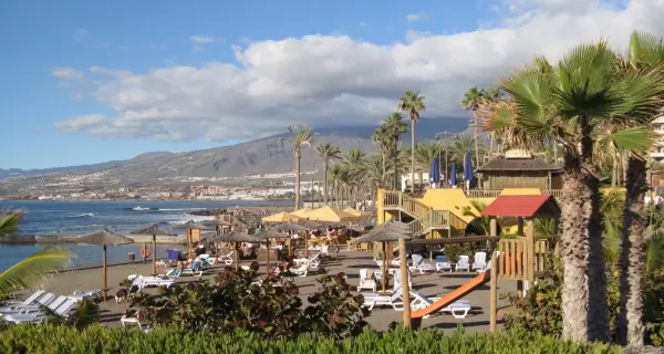 Tenerife en junio ya se siente como verano: playas activas, clima ideal y menos gente de la que muchos imaginan.