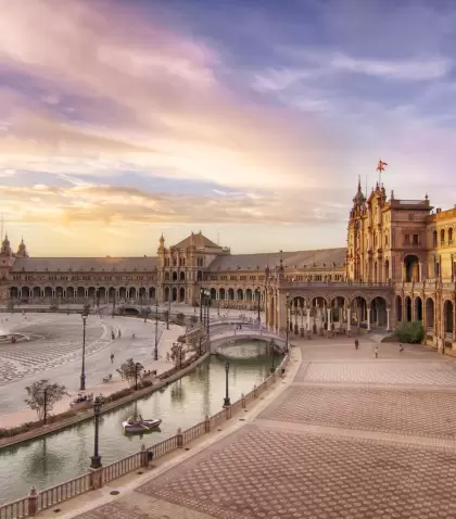 Junio, uno de los momentos m�s agradables para descubrir Sevilla.
