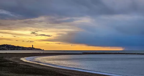 Junio ya invita al mar: Andaluc�a estrena el verano antes del calor extremo.