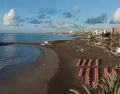 La playa ya tiene ritmo de verano, pero todav�a conserva espacio y tranquilidad para disfrutar la isla con m�s comodidad.