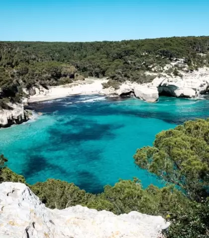 Junio muestra la Menorca m�s serena, antes del verano multitudinario.